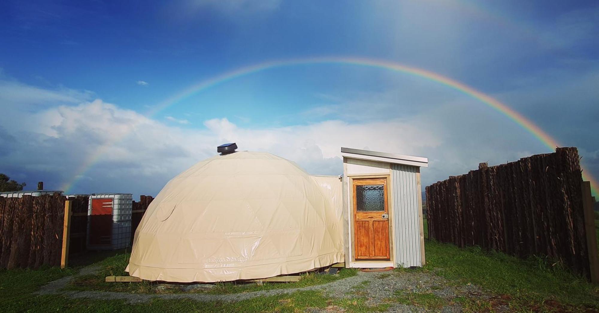 1 Waipu Off-Grid Eco Seaview Geodesic Glamping Dome Hotel Exterior photo